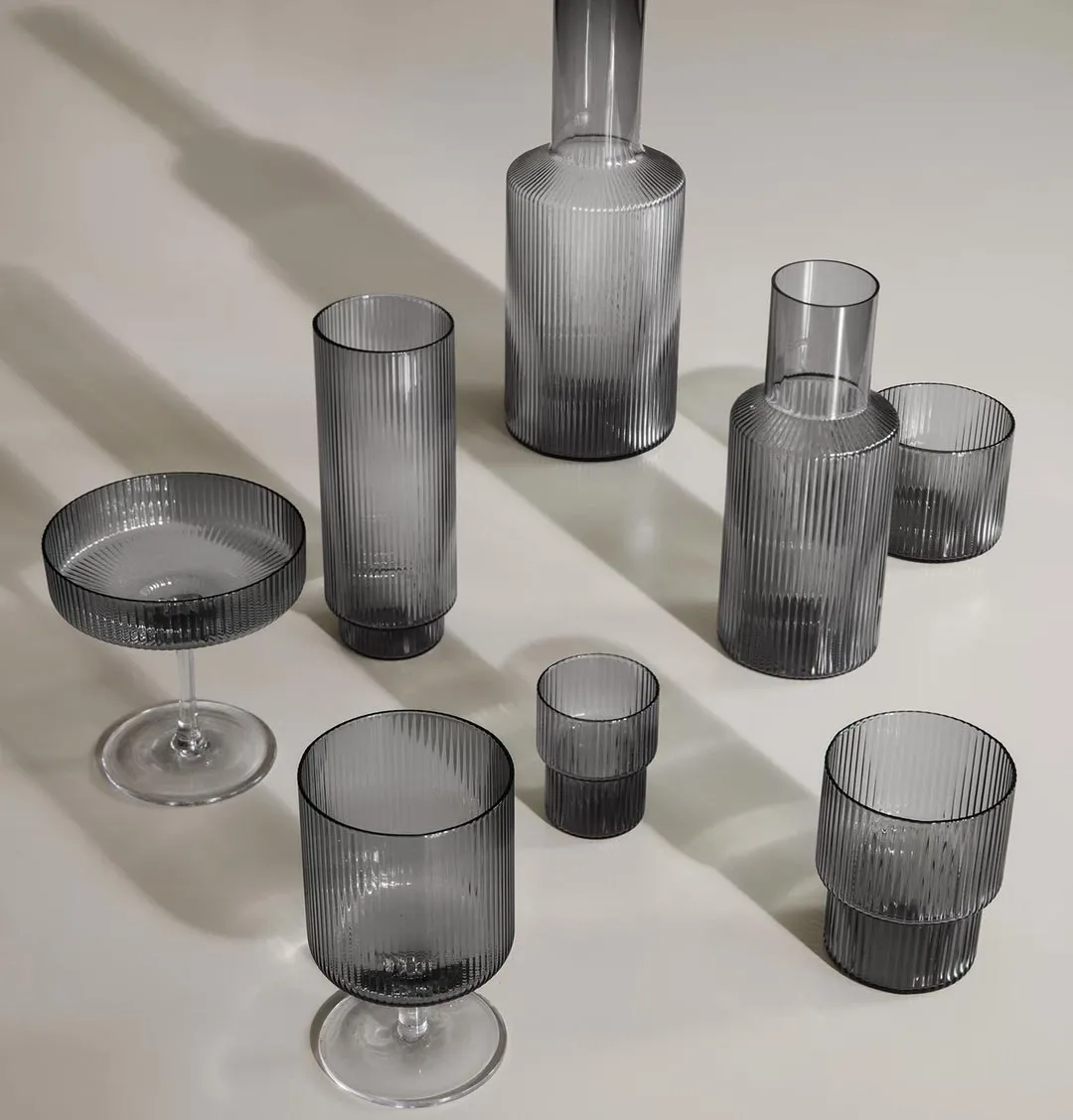 Ferm Living Ripple Wine Glasses – Set of 2 – Smoked