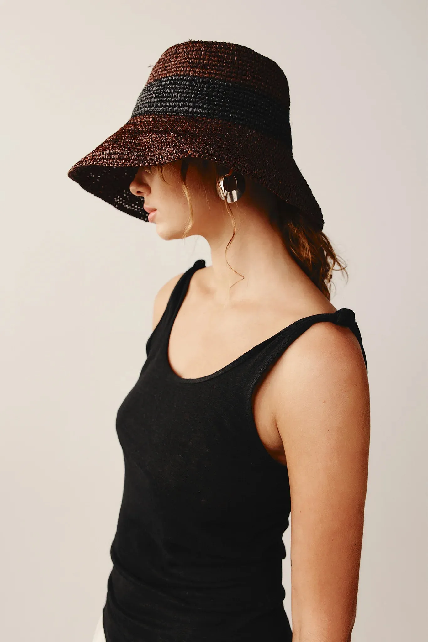 Marle Kuia Hat - Straw - Chocolate/Black