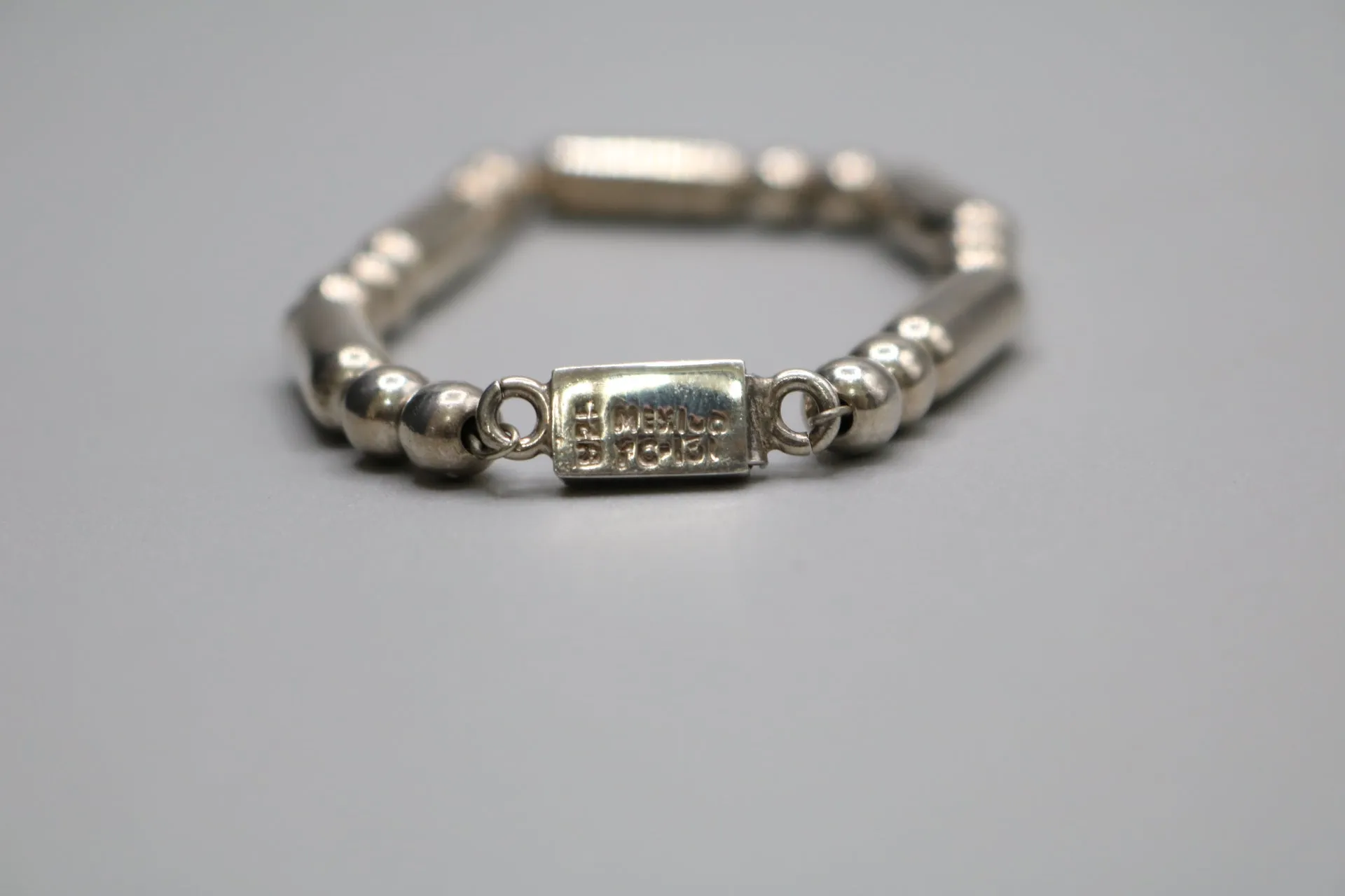 Sterling Silver Fancy Mexican Bead Bracelet (7.5 Inches)