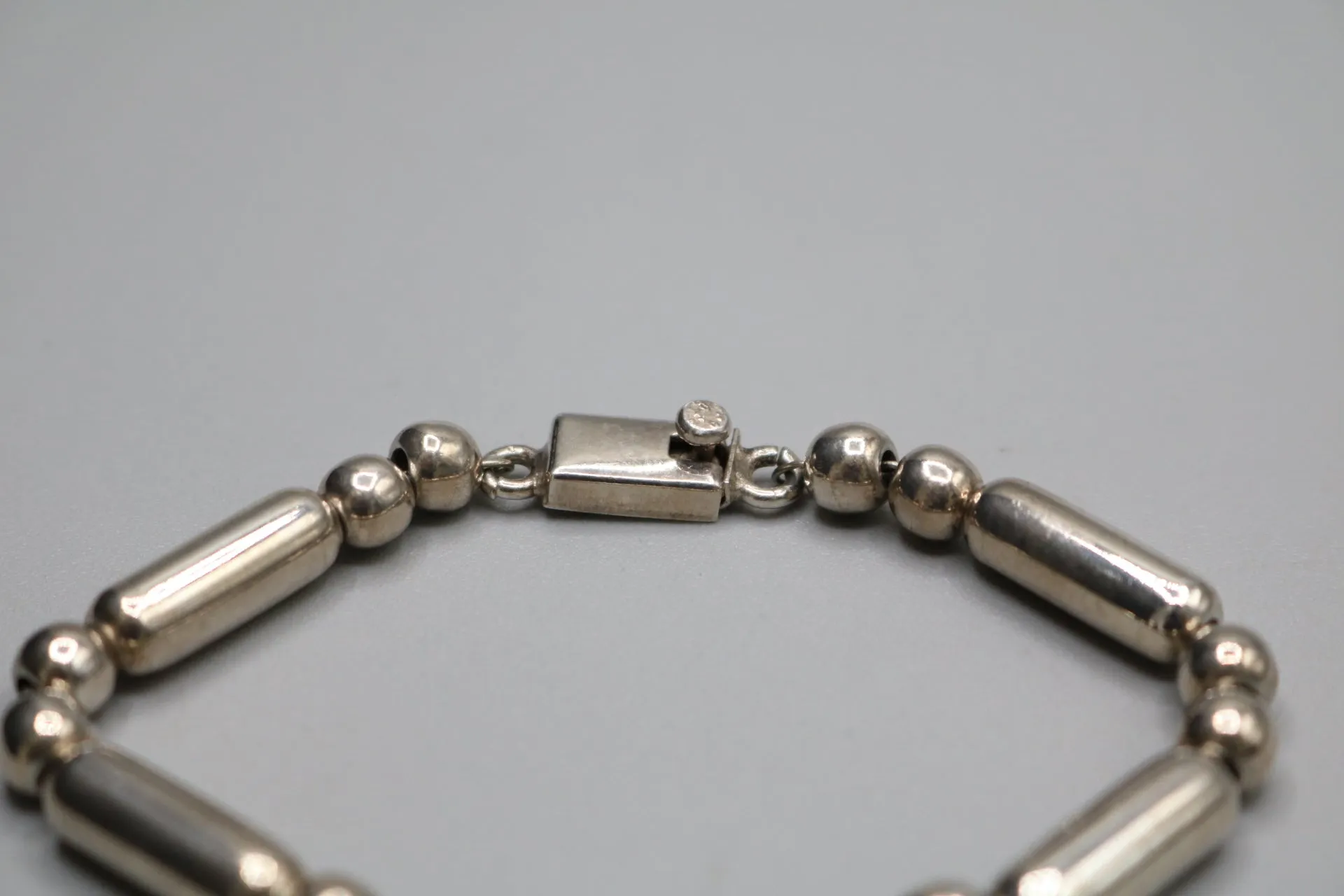 Sterling Silver Fancy Mexican Bead Bracelet (7.5 Inches)