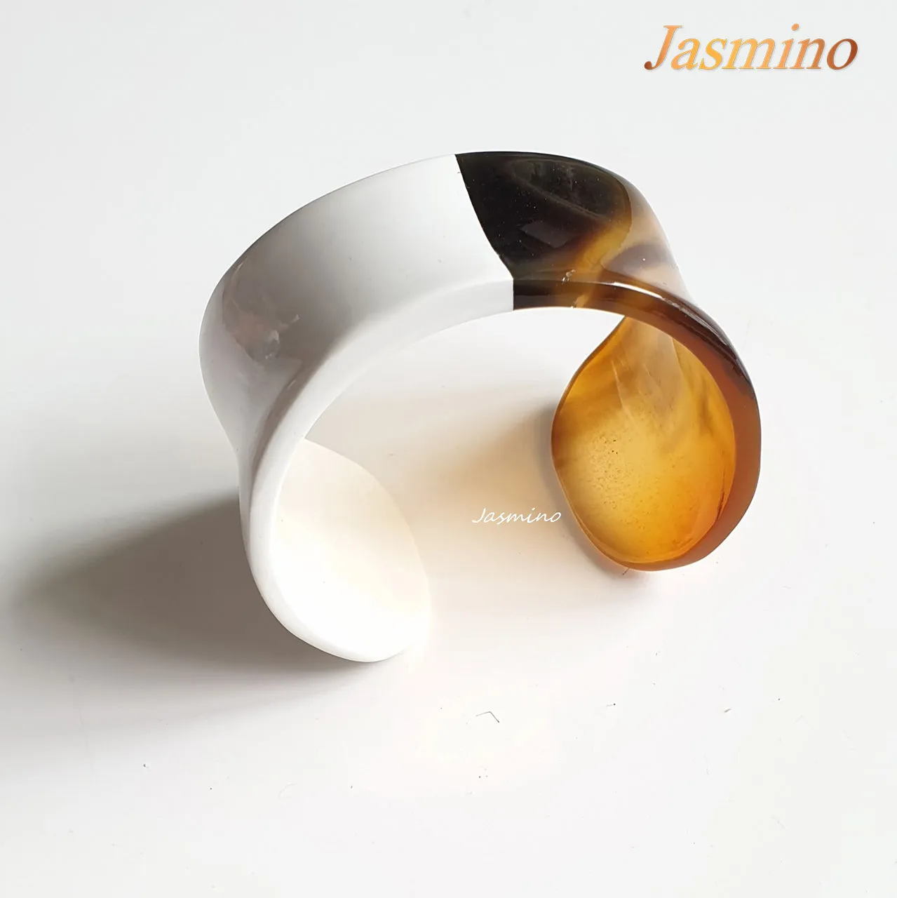 Unique Bracelet Cuff J17469, Handmade Buffalo Horn Product from Vietnam