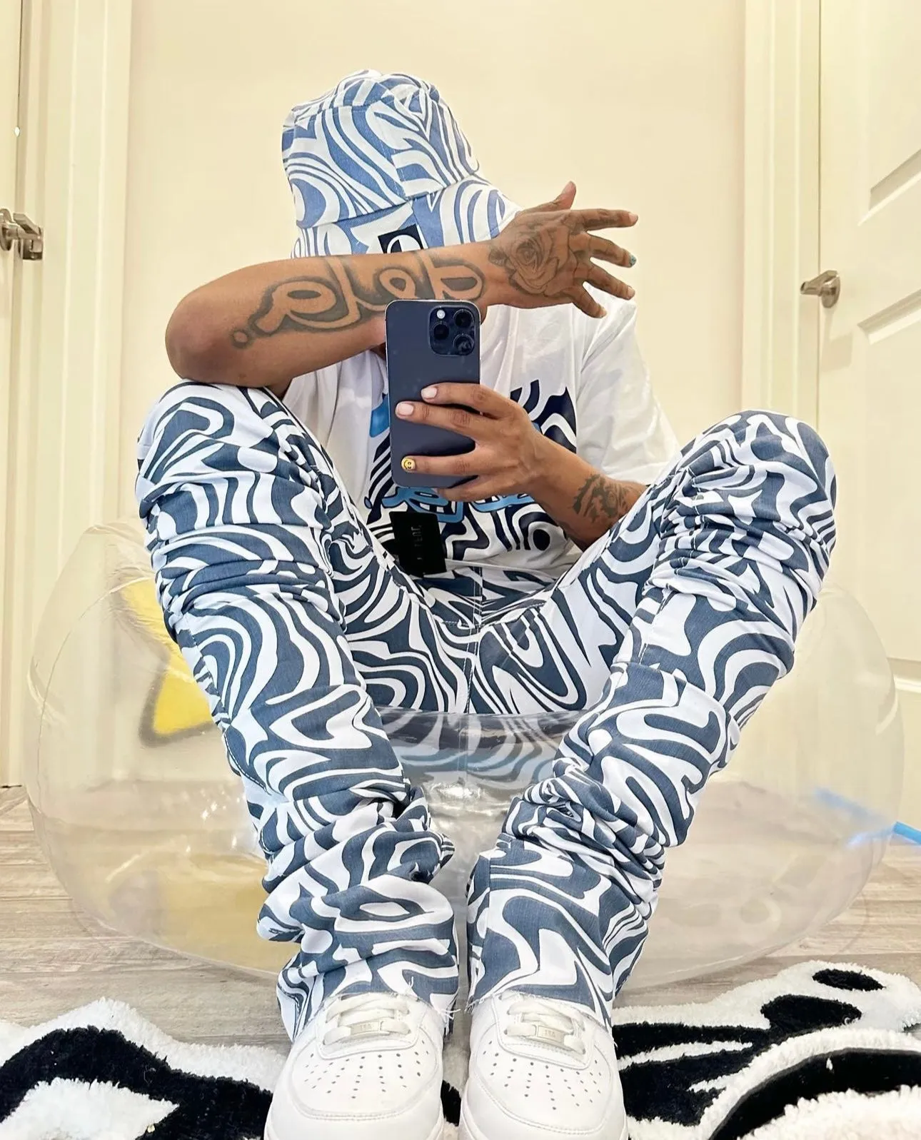 WAVY BUCKET